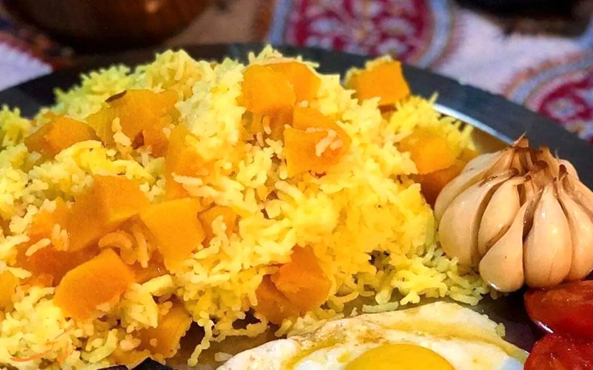 دستور پخت پلو کدو حلوایی خوشمزه و مجلسی با گوشت زعفرانی