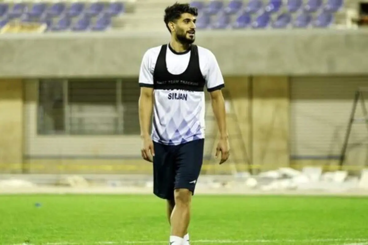 مدافع سابق استقلال در آستانه حضور در پرسپولیس
