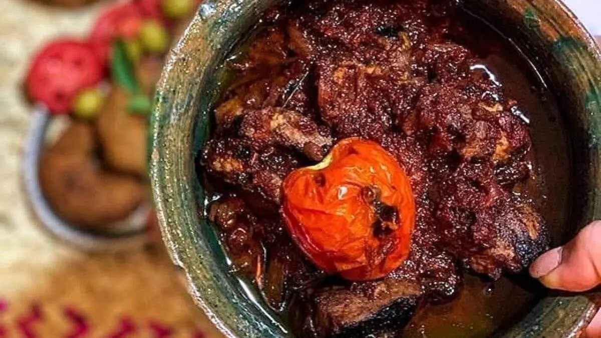 دستور پخت گمج کباب رشتی با گوشت و چوقاق