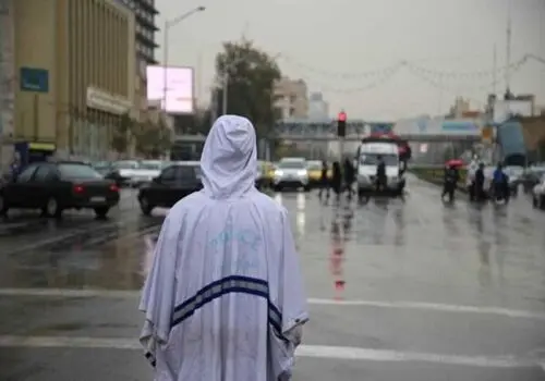 آخرین وضعیت ترافیکی جاده‌ها/ بارش باران و ترافیک نیمه سنگین