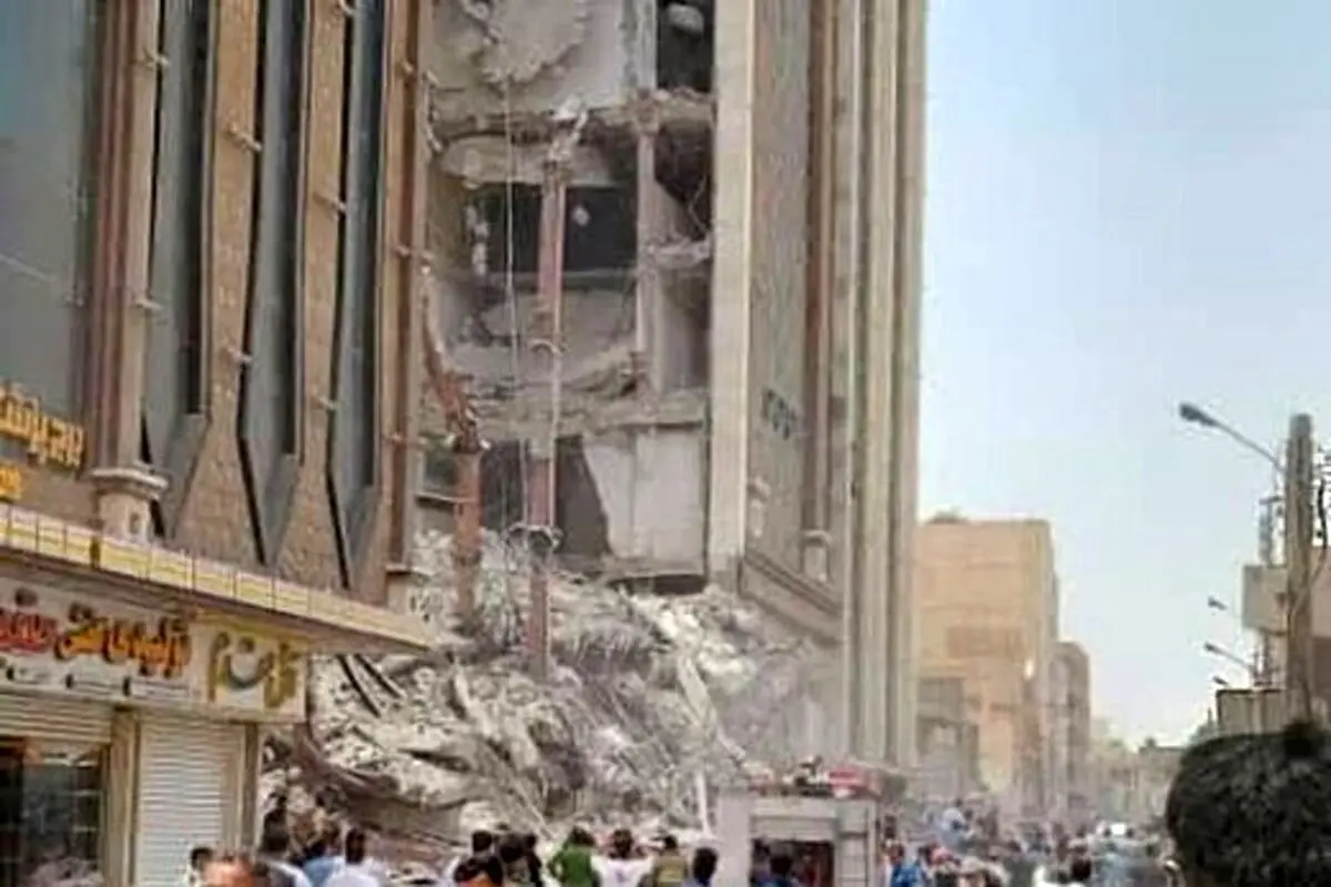 لحظه سقوط ساختمان متروپل از زاویه دوربین اتاق حسین عبدالباقی + فیلم