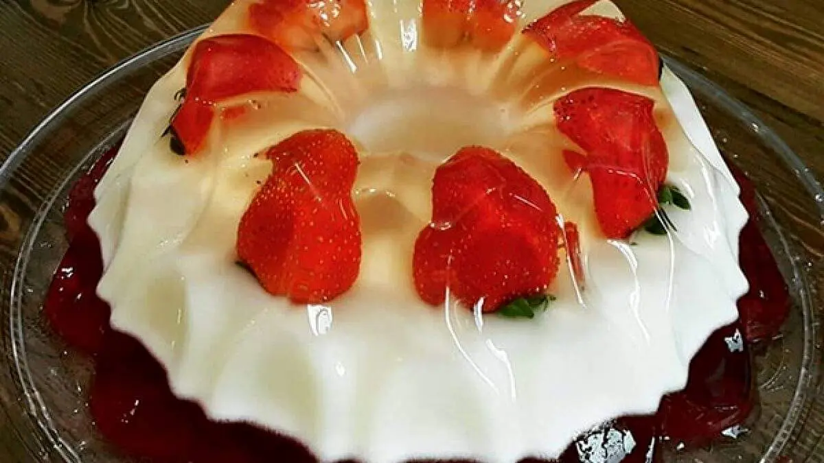 طرز تهیه ژله میوه ای قالبی با پودر ژله