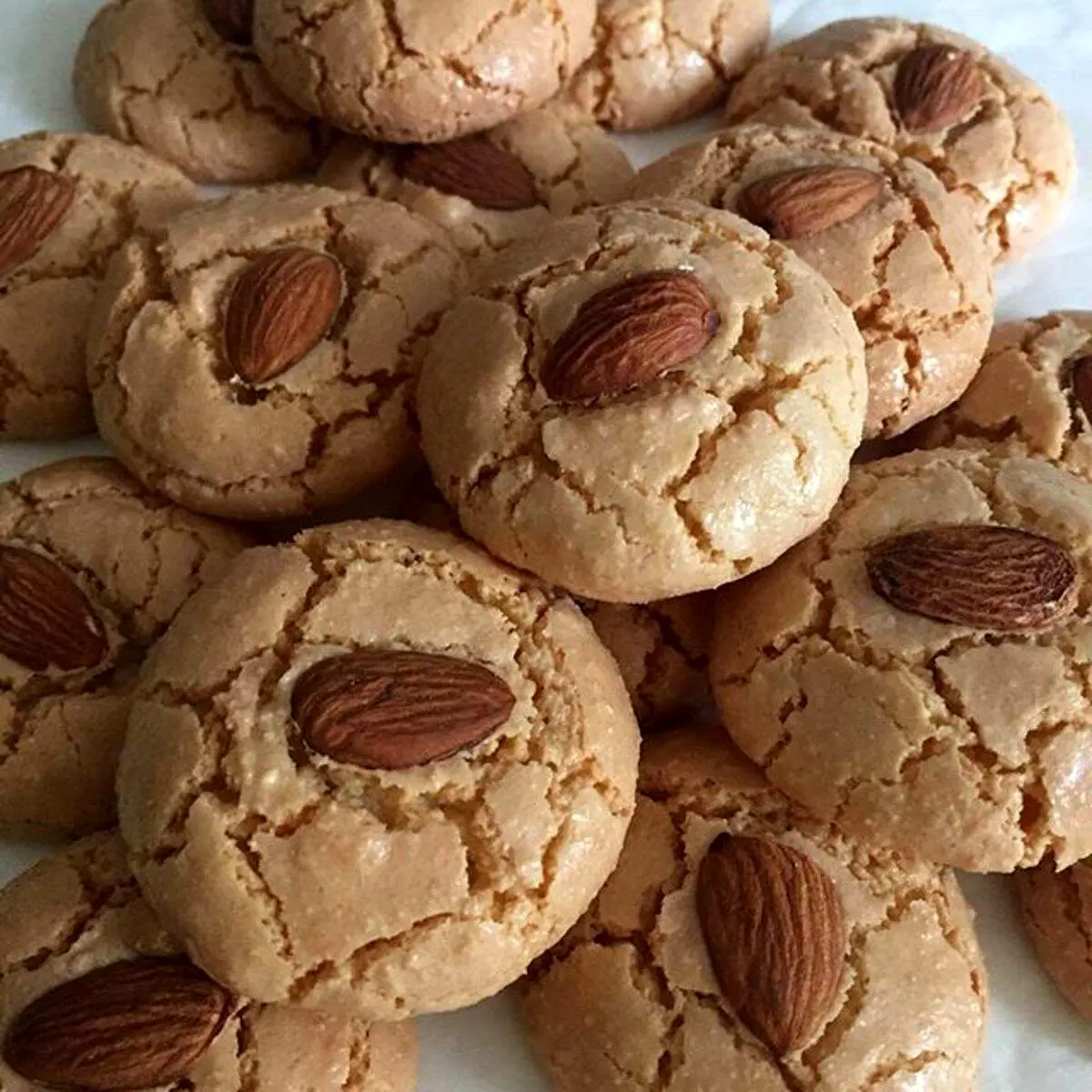 دستور پخت شیرینی قرابیه بادام