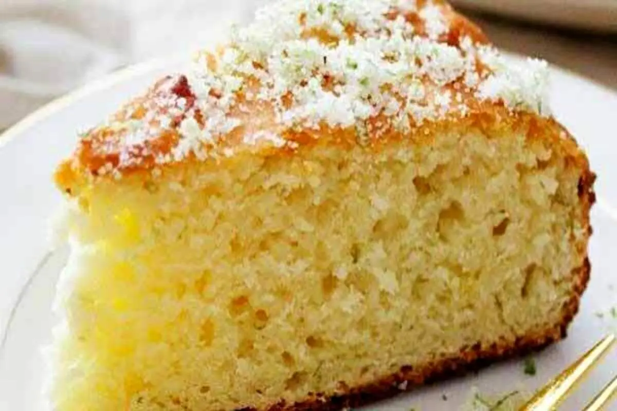 طرز تهیه کیک تخم مرغی پف دار با فر