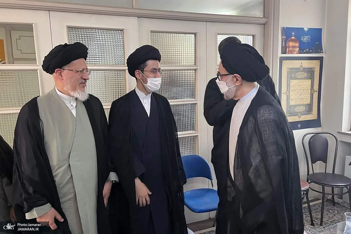 حضور سید محمد خاتمی در منزل مرحوم سید محمود دعایی (ره)+فیلم