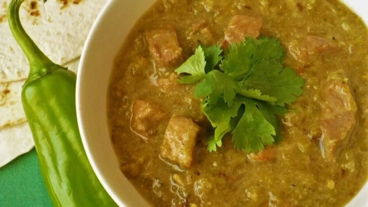 آموزش طرز پخت خورش پسته کرمانی