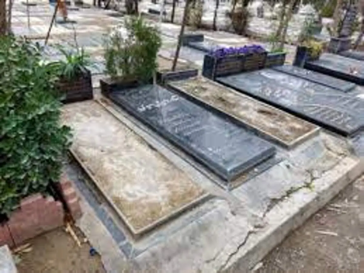 آیا "سنگ قبر" جدیدی در بهشت زهرا به سرقت رفته است؟