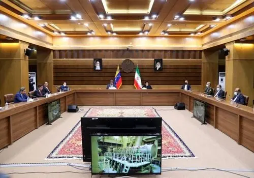 لحظه برخورد دو کشتی نفت‌کش در استانبول +فیلم
