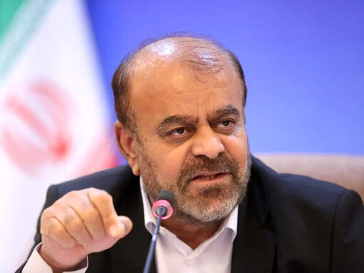 کسی پاسخگوی شماره تلفن همراه وزیر نیست؟!