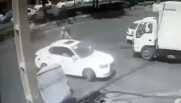 سرقت ناجوانمردانه گوشی تلفن در کسری از ثانیه + فیلم