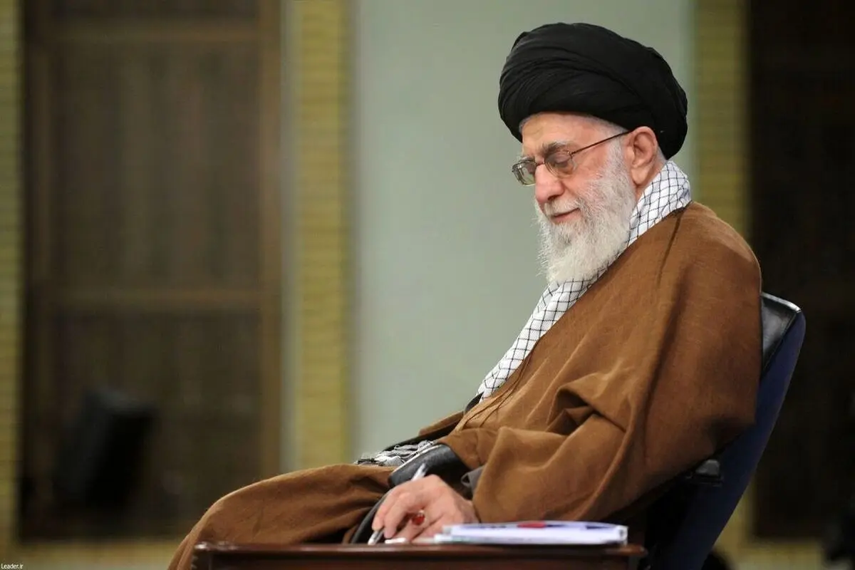 رهبر انقلاب: مرحوم دعایی مبارزی قدیمی و یار دیرین امام بود