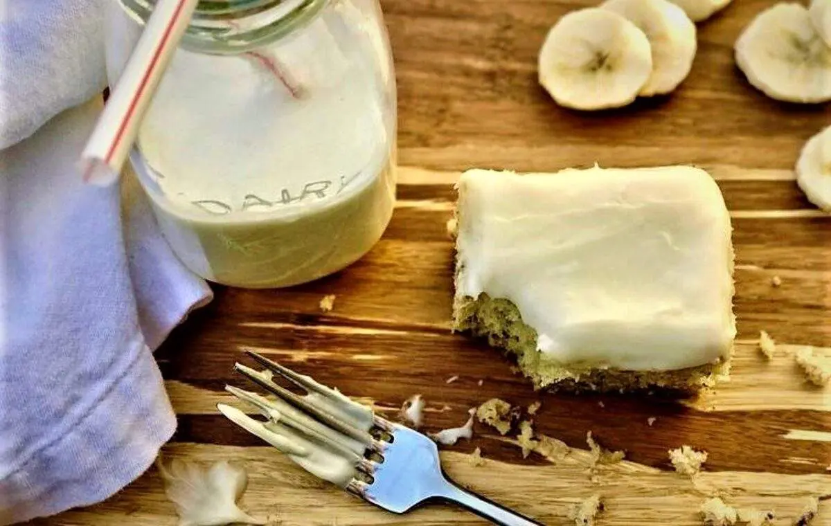 آموزش طرز تهیه کیک موز با کرم پنیر