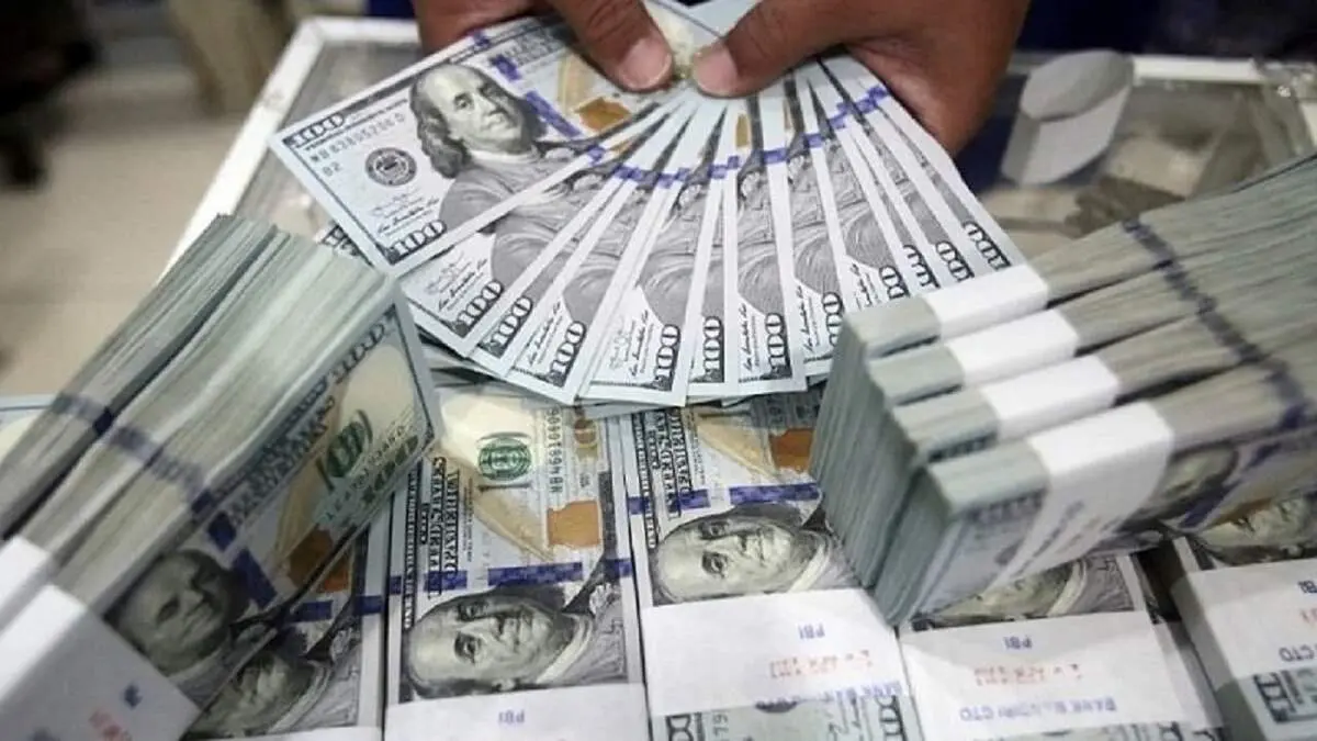 قیمت ارز در ۲۵ خرداد ۱۴۰۱/ دلار ۲۷ هزار و ۴۲۲ تومان است