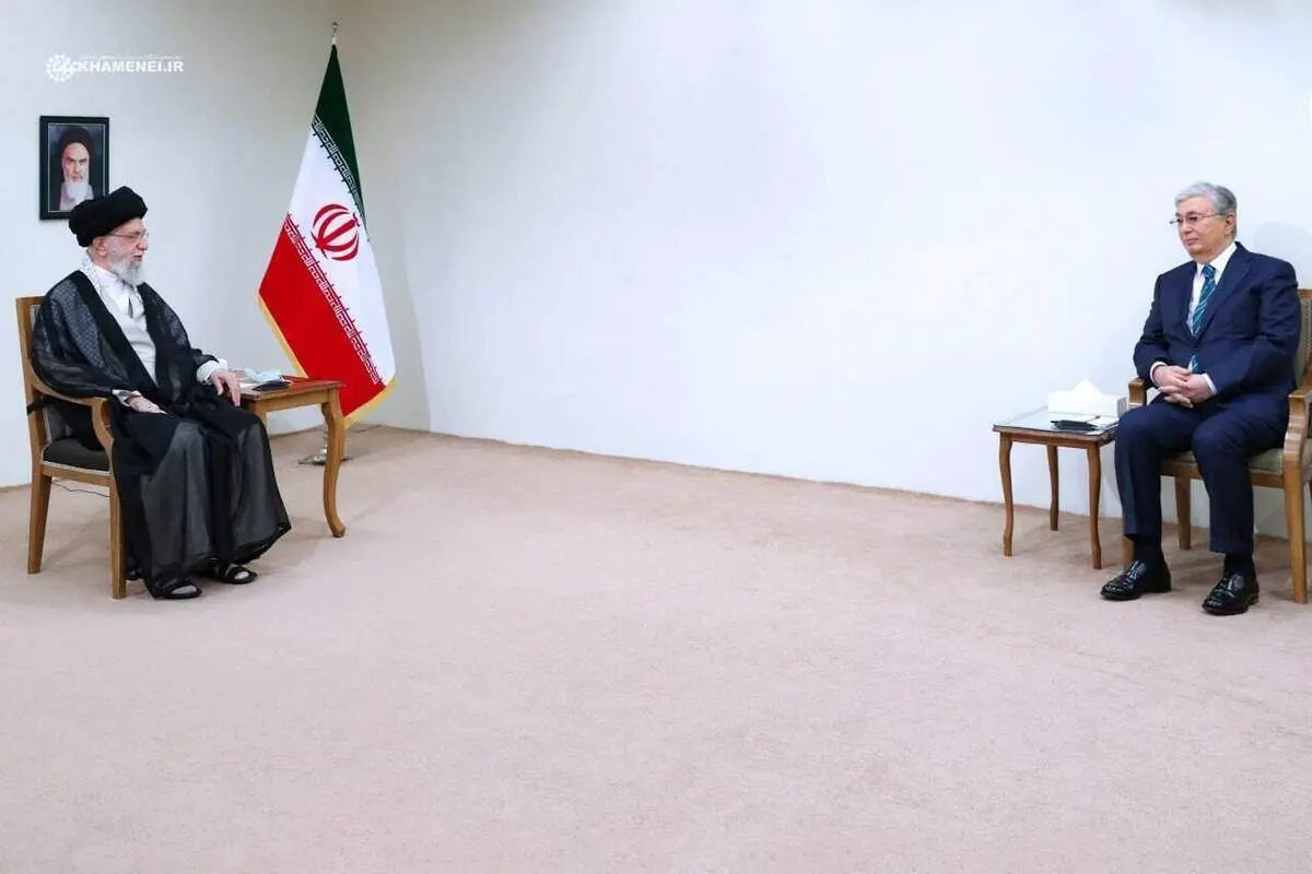 رهبر انقلاب: غربی ها هر جا که بتوانند برای گسترش نفوذ خود تأمل نخواهند کرد