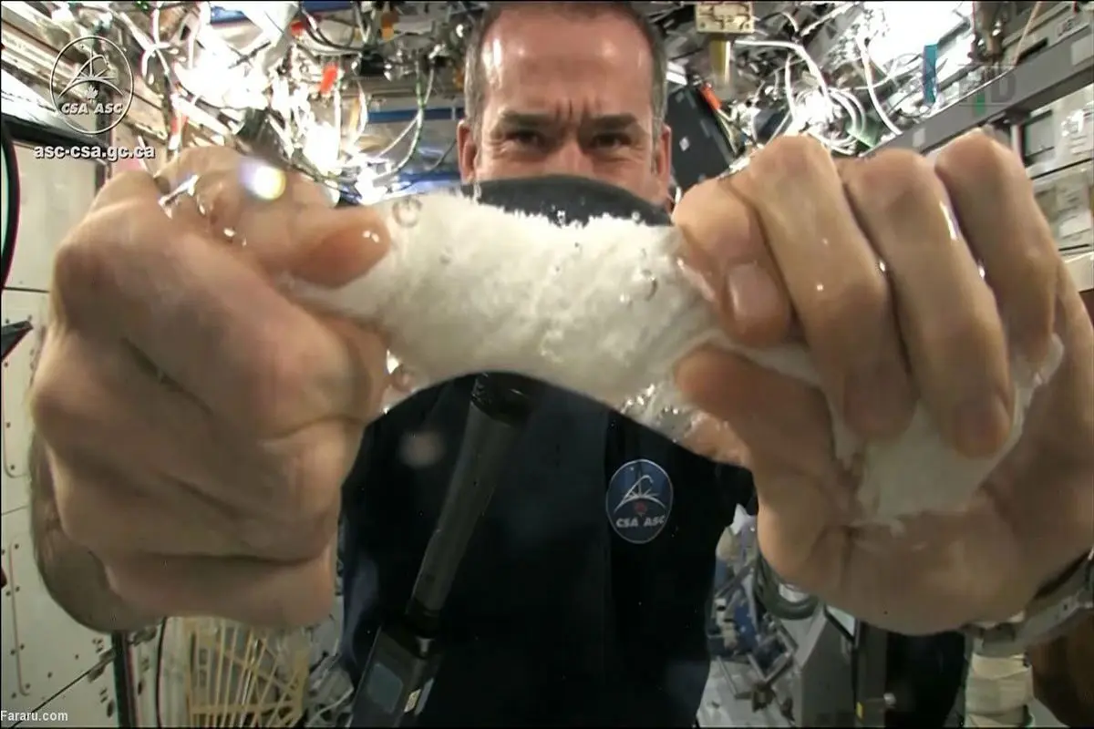 رفتار عجیب آب در ایستگاه فضایی بین المللی + فیلم