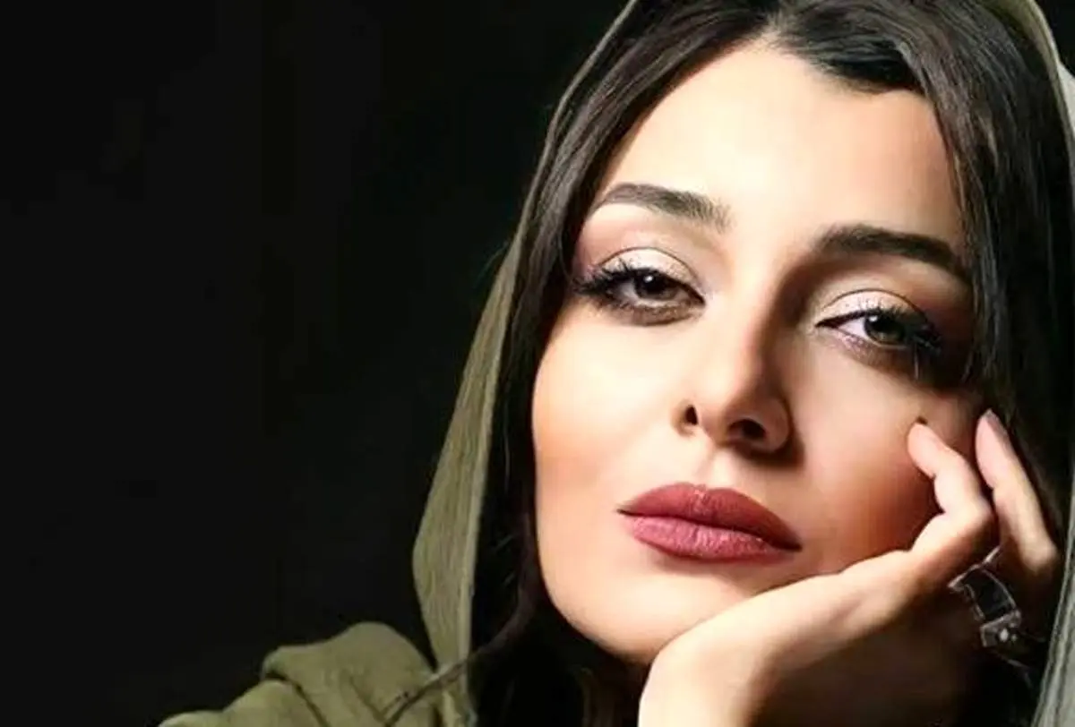 شباهت جالب ساره بیات با مادرش+عکس