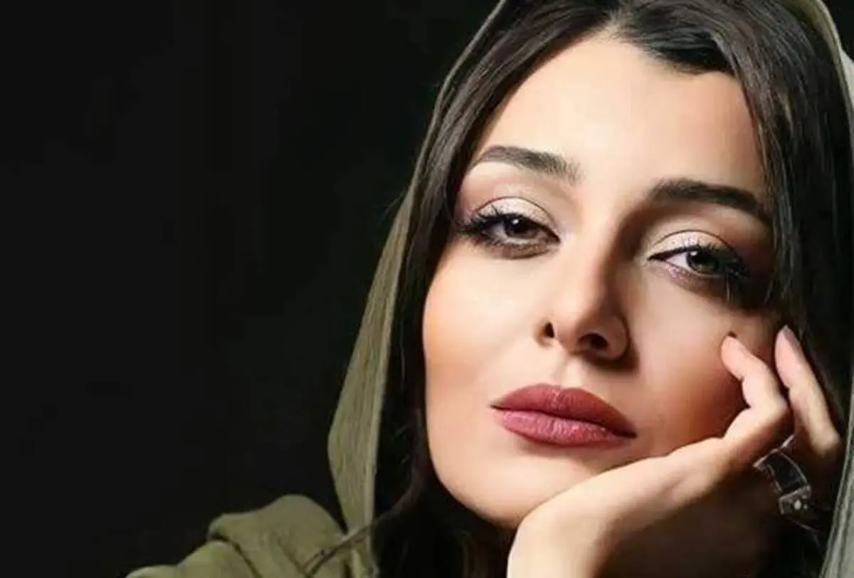 شباهت جالب ساره بیات با مادرش+عکس