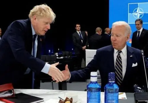 بوریس جانسون برای نهمین بار پدر شد + عکس