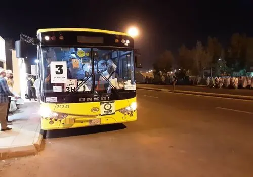 آغاز حرکت حاجیان ایرانی از عرفات به مشعرالحرام