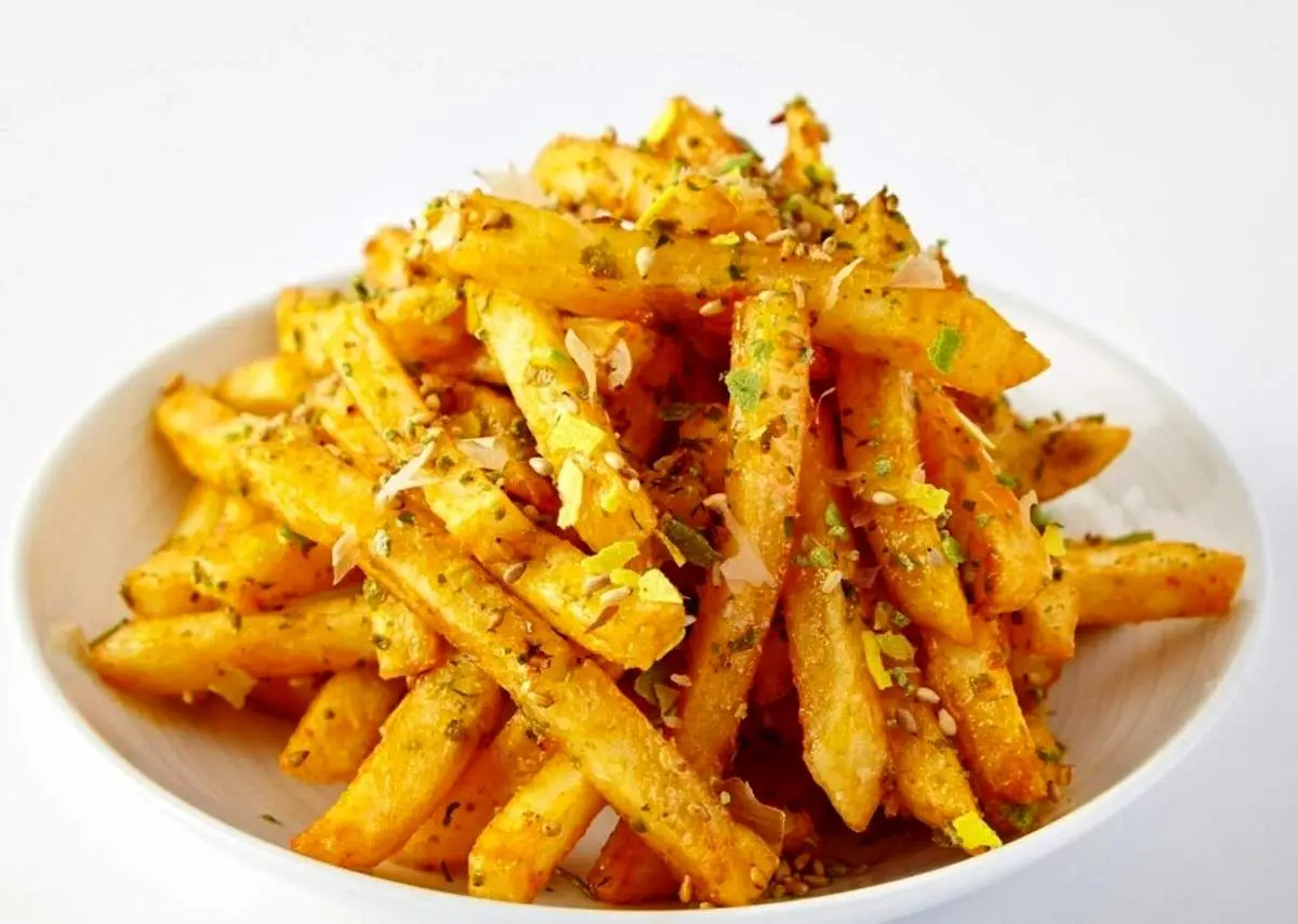 طرز تهیه سیب زمینی سوخاری بدون شیر ساده و پفکی با فر و بدون فر