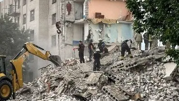 اصابت موشک به ساختمان ۵ طبقه؛ ۳۵ اوکراینی زیر آوار ماندند+ فیلم