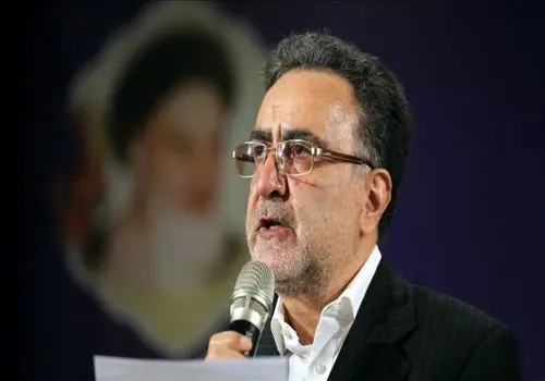 اصلاحات اصل ۴۴ قانون اساسی از نهاد ریاست جمهوری آغاز شود
