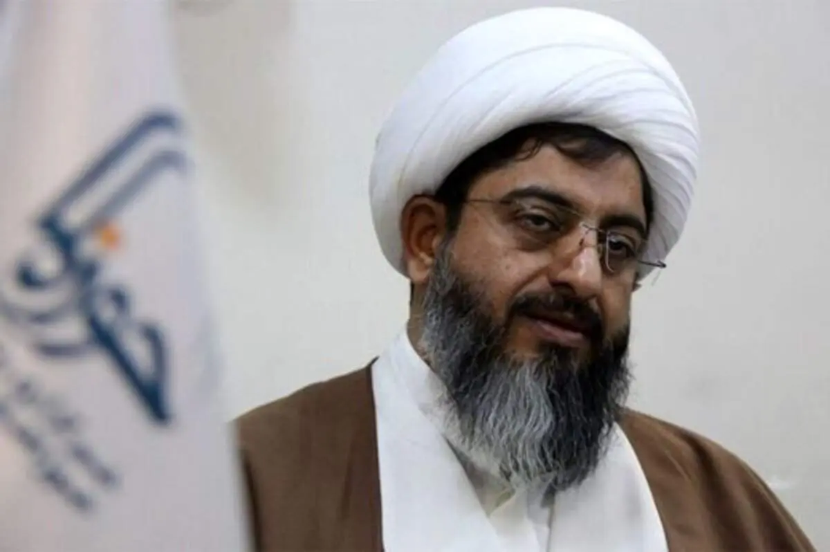 انتقاد تند امام جمعه هشتگرد از سختگیری‌ های حجاب + فیلم