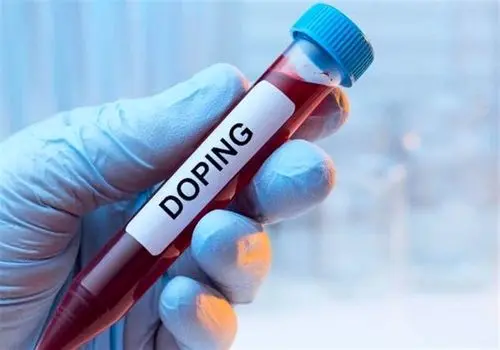 نایب قهرمان وزنه‌برداری المپیک: در عرصه ورزش سرباز وطن و مردم هستیم
