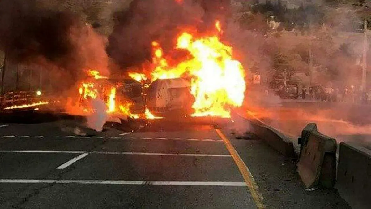 اولین تصاویر از محل انفجار تانکر سوخت در مهاباد+ فیلم