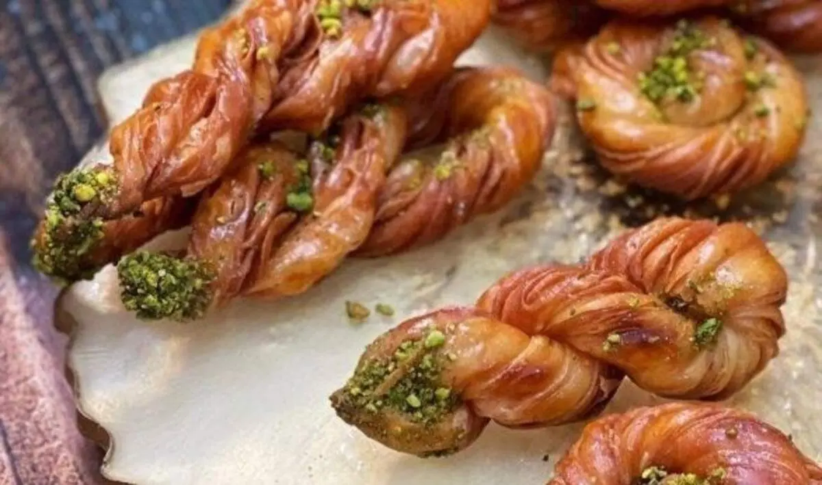 روش تهیه دونات لایه‌ای لطیف