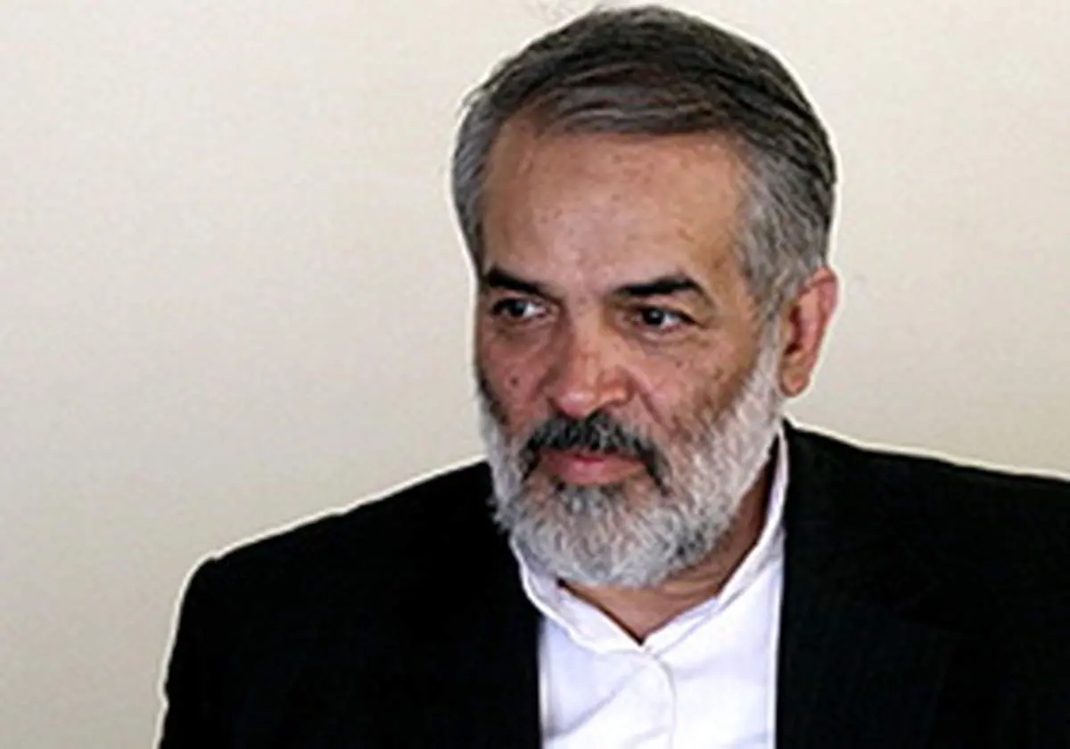 قدیری ابیانه: آمریکا روزی 8 میلیون ایمیل برای مردم ایران می‌فرستد