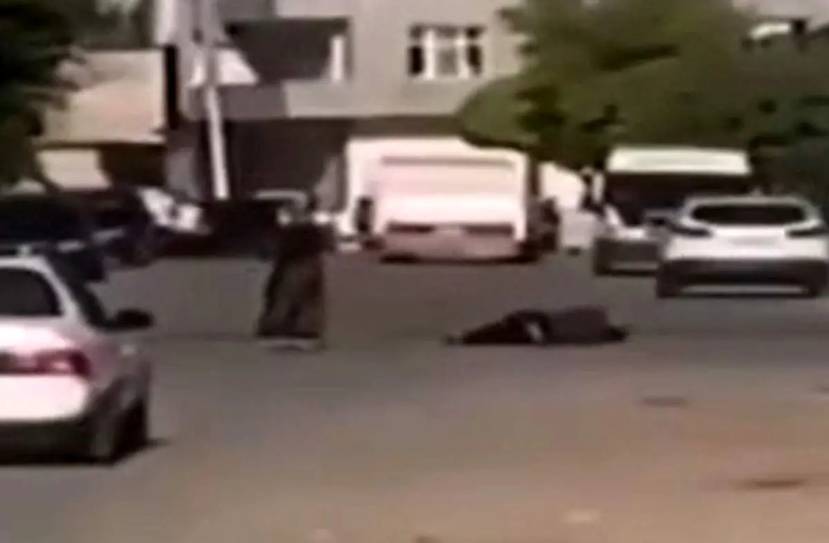 تیرباران شدن یک مرد توسط همسرش+ فیلم