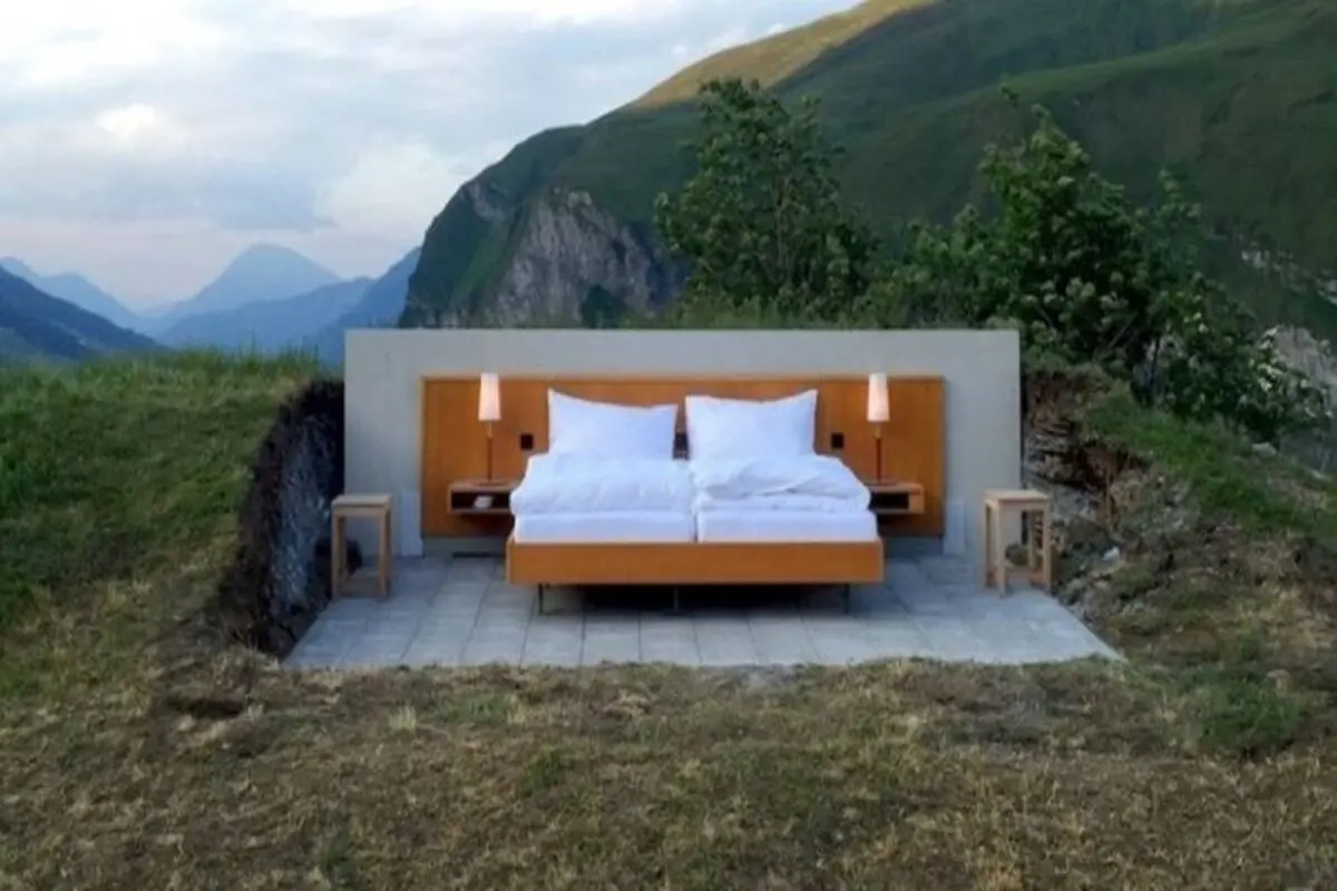 با هتلی صفر ستاره و بی‌ دیوار در سوئیس آشنا شوید+ فیلم