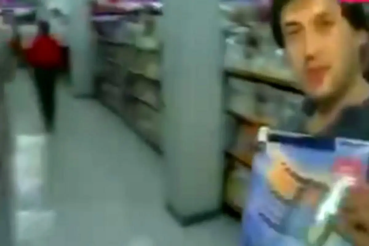 هجوم کاربران برای خرید ویندوز۹۸ / ۲۴ سال در چنین روزی+ فیلم