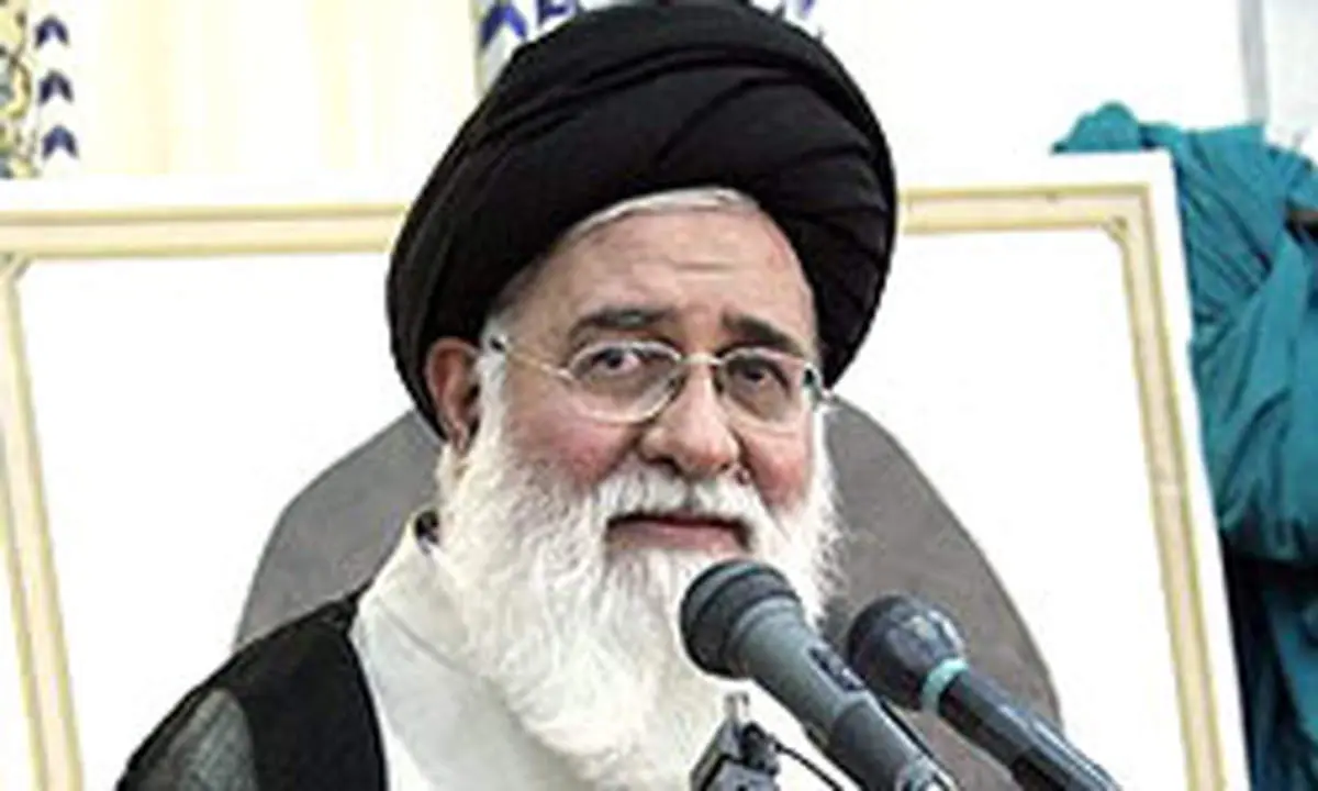 علم‌الهدی:
شخصیت مقام معظم رهبری ضامن بقای نظام است