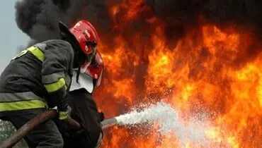 تصاویری هولناک از آتش‌سوزی یک کامیون حامل سوخت در قم + فیلم