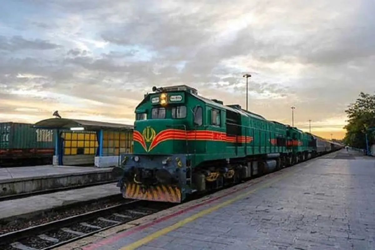 خروج یک واگن قطار از ریل در مسیر قطار تهران - تبریز + جزئیات