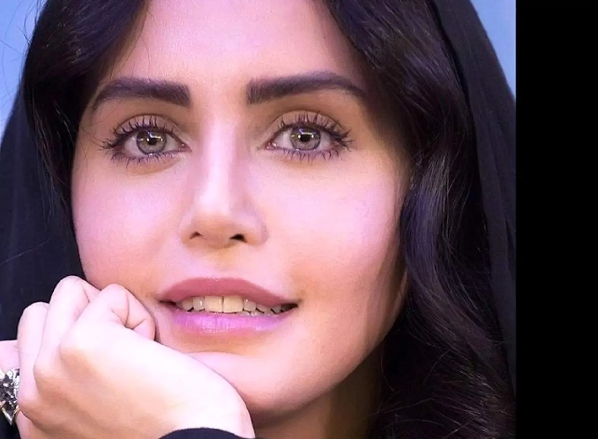 ژست های الناز شاکردوست مقابل عکاسان+فیلم