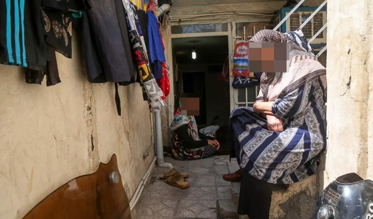 گزارش تصویری: با محرومان/ دمی با کودکی معلول وخانواده ای فقیر در شهر قدس تهران