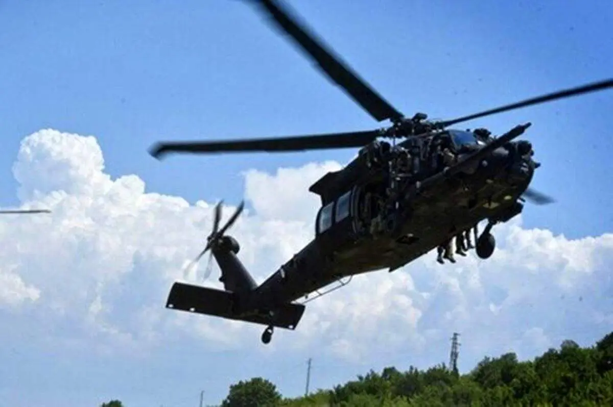 تصادف وحشتناک دو بالگرد روی باند فرود+ فیلم