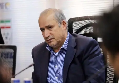 حمله تند واعظ آشتیانی به مدیریت: استقلال را وارد بازی سیاسی کرده‌اند