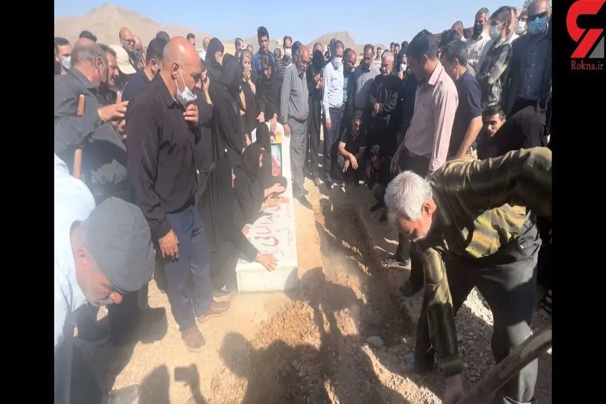 اولین تصاویر از خاک‌سپاری جسد مجید عبدالباقی کنار برادرش در استان اصفهان+فیلم