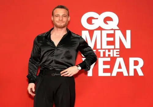 هنرپیشه معروف ترکیه ای، مرد سال ۲۰۲۵ شد + تصاویر