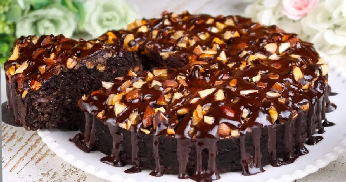 سالم ترین دستور پخت کیک شکلاتی بدون نیاز به آرد، شکر و روغن + فیلم / سه سوته این کیک شکلاتی خیس را درست کنید