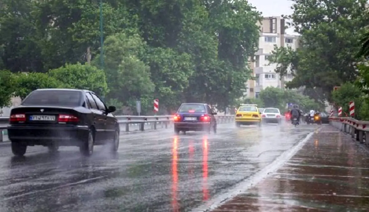 رگبار و رعد و برق در نقاط مختلف کشور