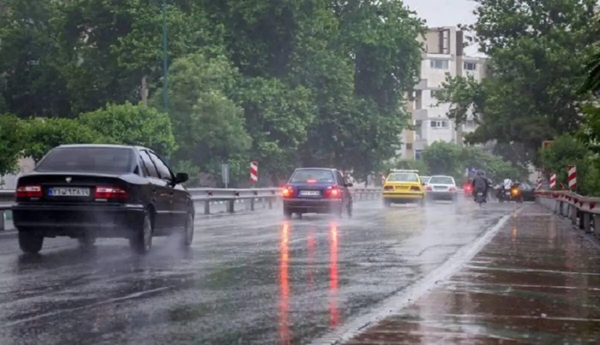 رگبار و رعد و برق در نقاط مختلف کشور