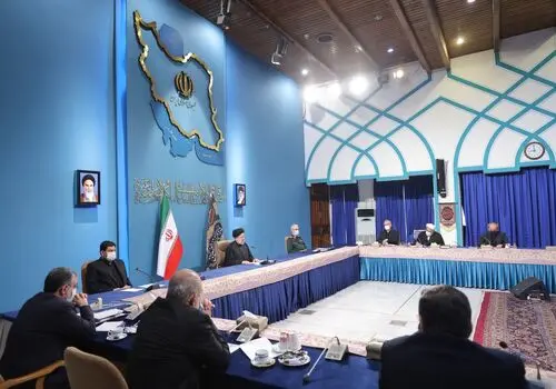 کنایه تابناک به تیتر  رسانه دولت در استقبال گسترده ی مردم زنجان از رئیسی+ عکس