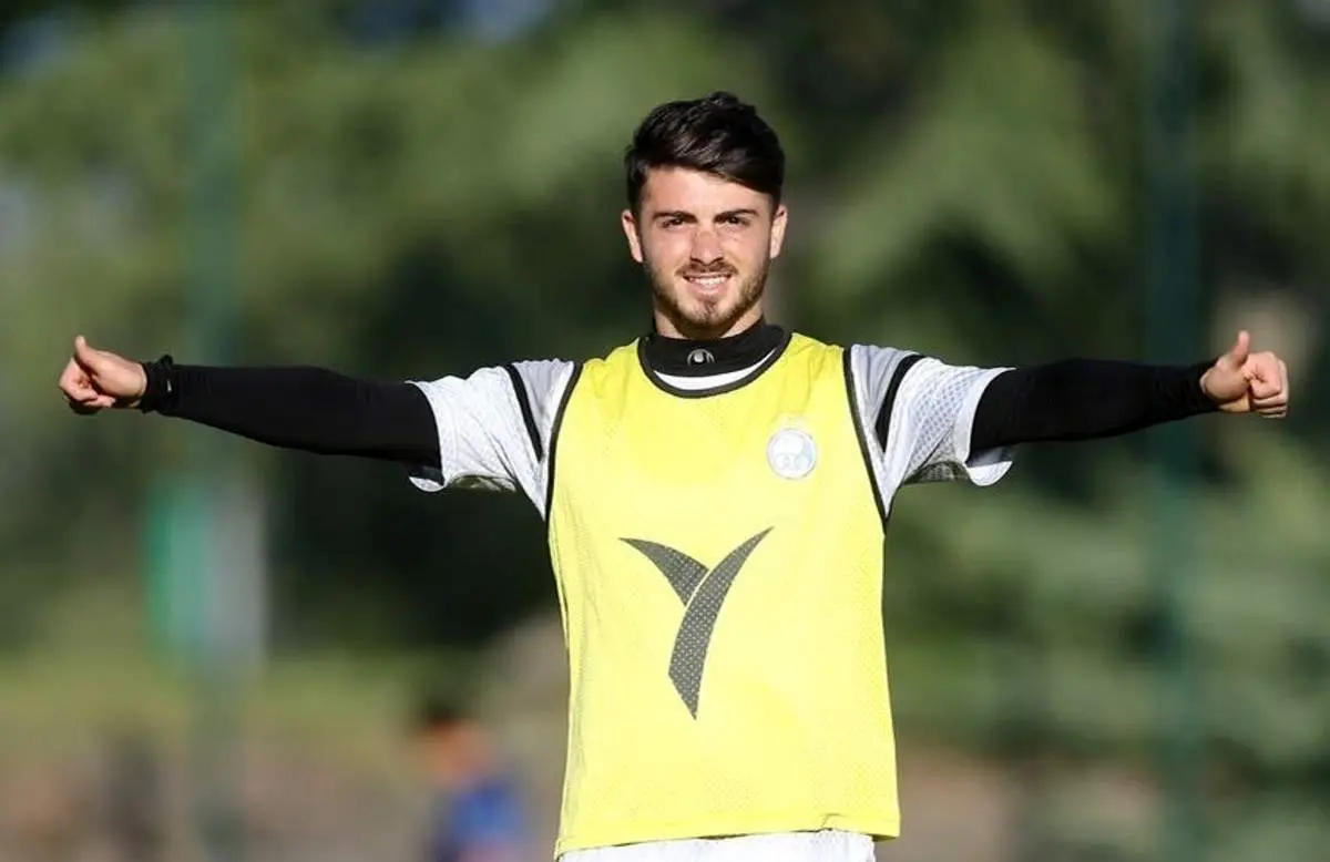 هافبک جوان آبی پوشان در آغوش ساپینتو+ عکس