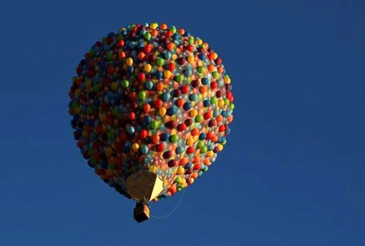 دیدنی های روز؛ از جشنواره بالن تا روز جهانی فیل