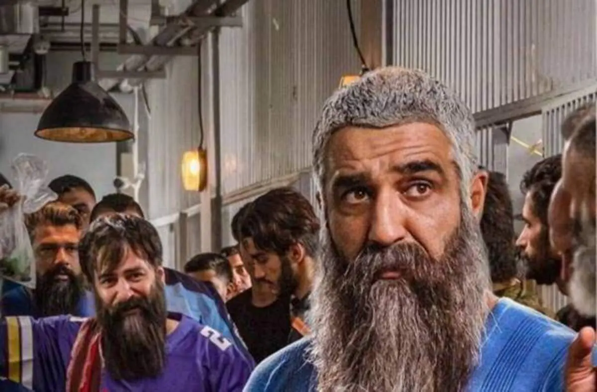 سلفی بازیگران سریال آفتاب پرست در پشت صحنه+ عکس